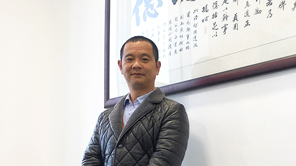 糖心VIGO在线观看售後工程師賴建忠