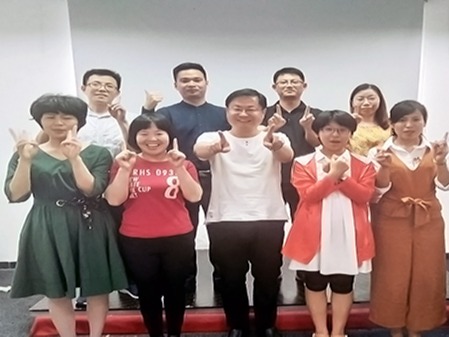 糖心VIGO在线观看科技學習之旅：正能量培訓-我是演說家