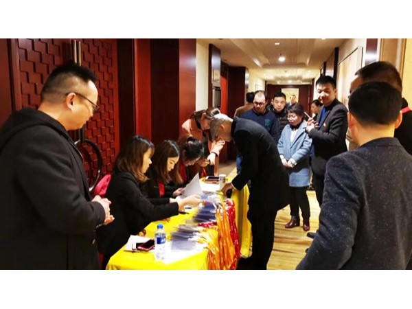糖心VIGO在线观看有話說：“扒皮”是痛苦的，成長是快樂的